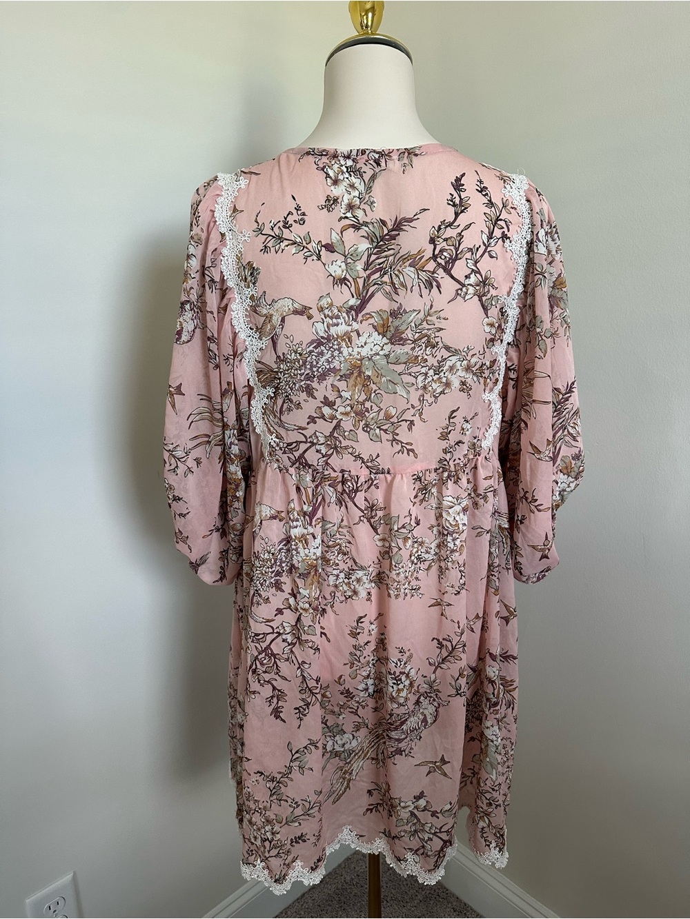 POL Boutique Sheer Lace Coverup - Picture 5 of 5